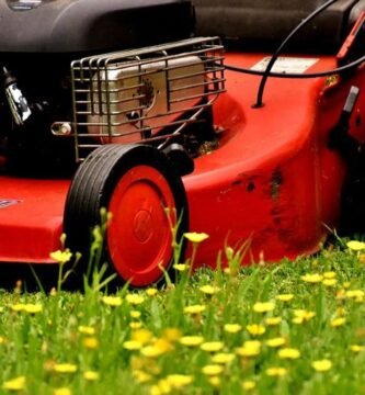 ¿Cuánto consume una máquina de cortar pasto electrica?