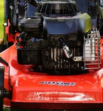 ¿Cuántos HP tiene que tener una máquina de cortar pasto?