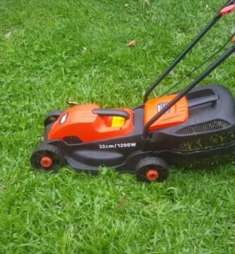 cuánto consume una minicortadora de pasto con bolsa recolectora
